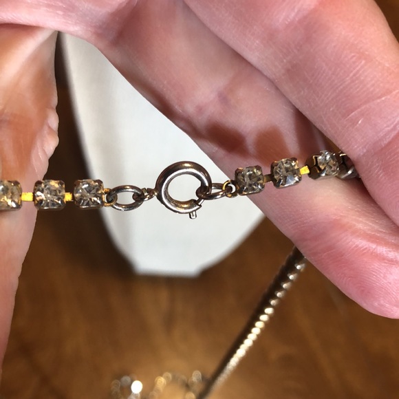 18” Beautiful Rhinestone Necklace - Picture 7 of 15